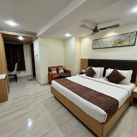 Hotel Touchwood Visákhapatnam Kültér fotó